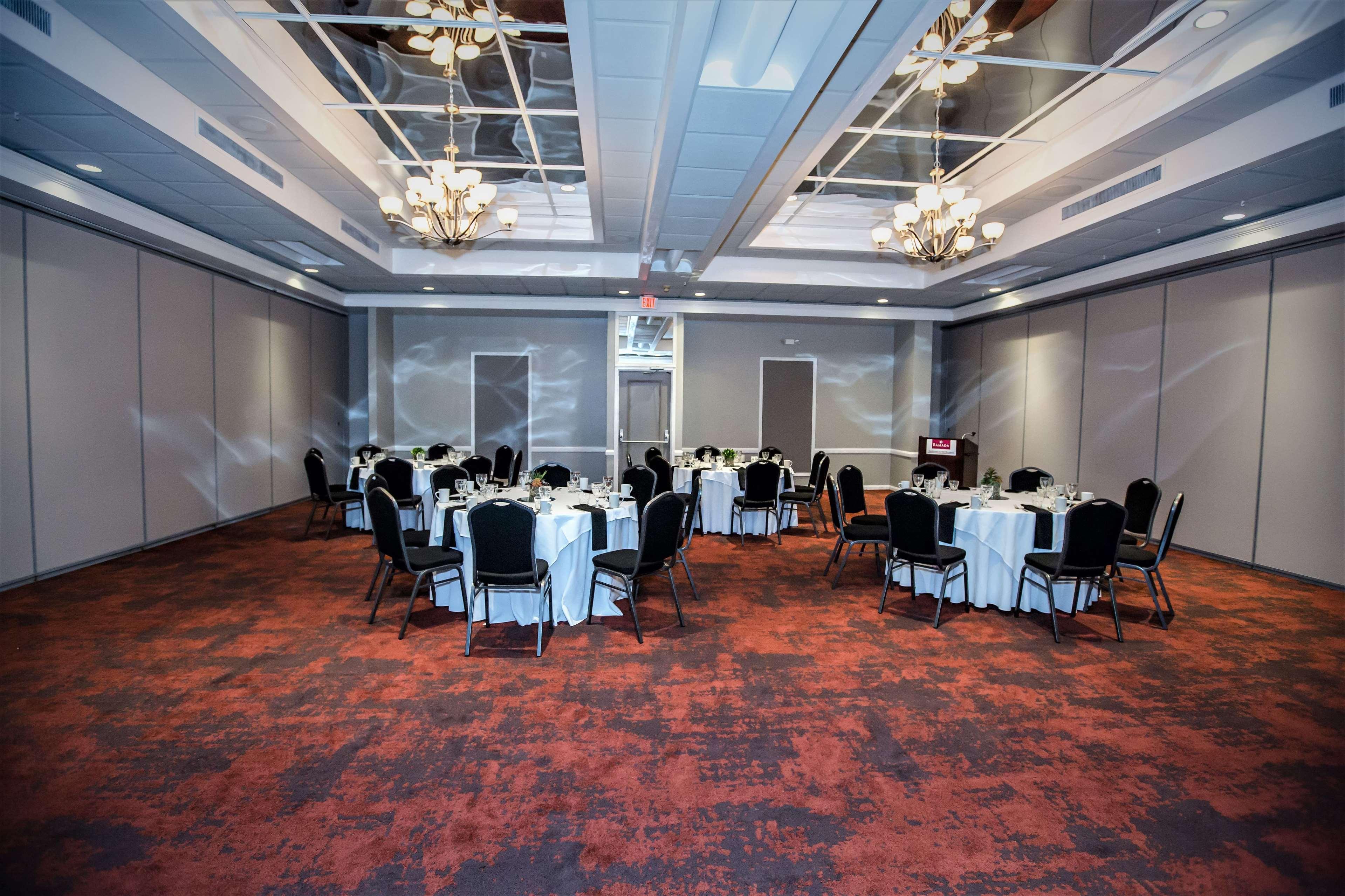 Ramada By Wyndham Jacksonville Hotel & Conference Center Luaran gambar