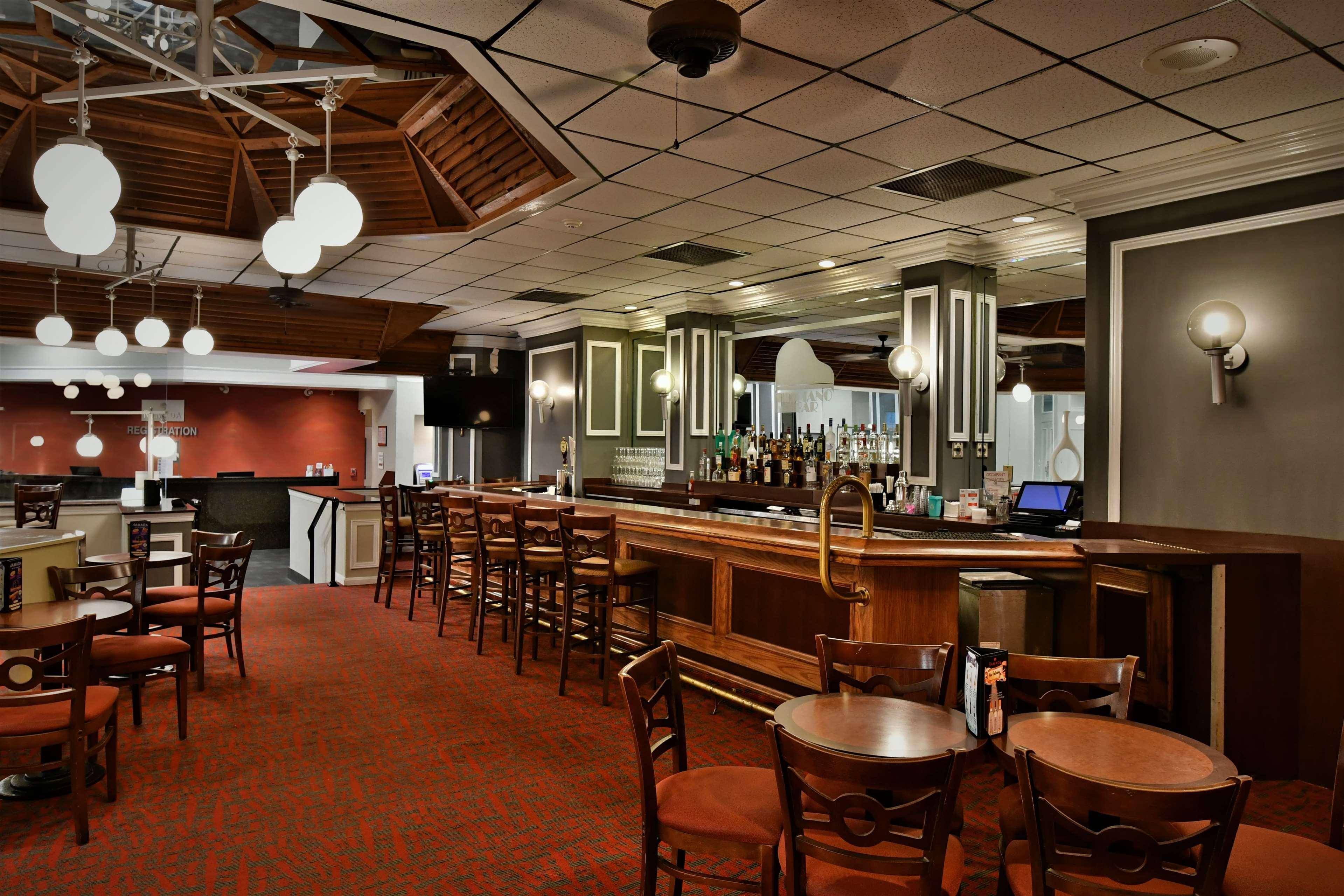Ramada By Wyndham Jacksonville Hotel & Conference Center Luaran gambar