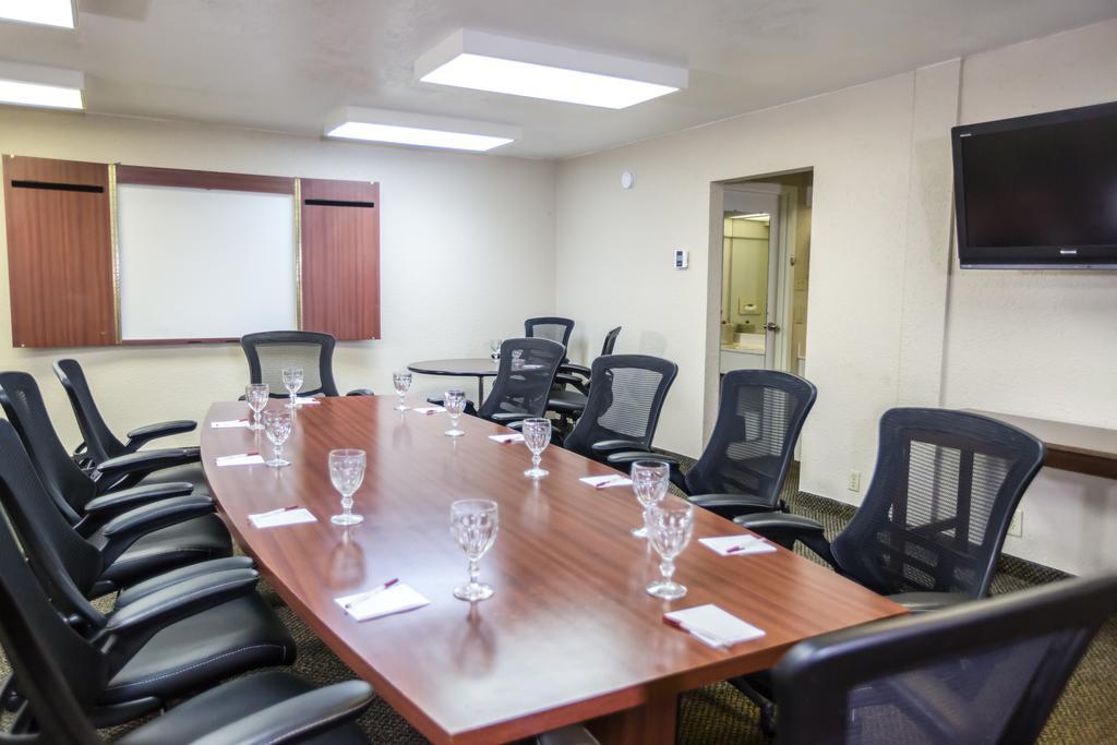 Ramada By Wyndham Jacksonville Hotel & Conference Center Luaran gambar