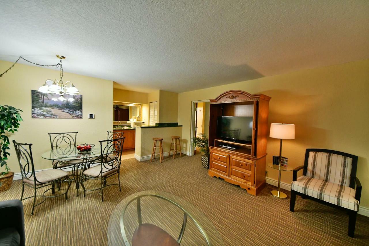 Ramada By Wyndham Jacksonville Hotel & Conference Center Luaran gambar